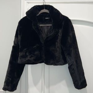 BOOHOO - Faux Fur Cropped Blazer Black - Size 4